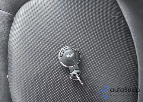 2013 Mini Countryman Cooper from USA, damaged, VIN WMWZB3C56DWM08464